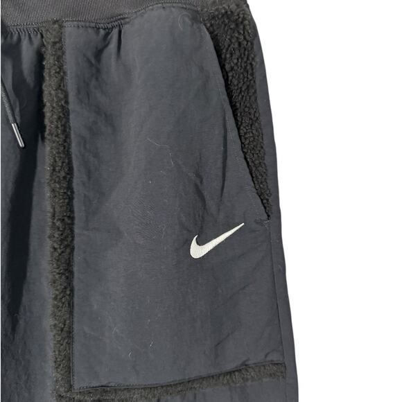 NWT Nike Women's Sportswear Essential Woven High-Waisted Curve Pants Black Large - Picture 3 of 9